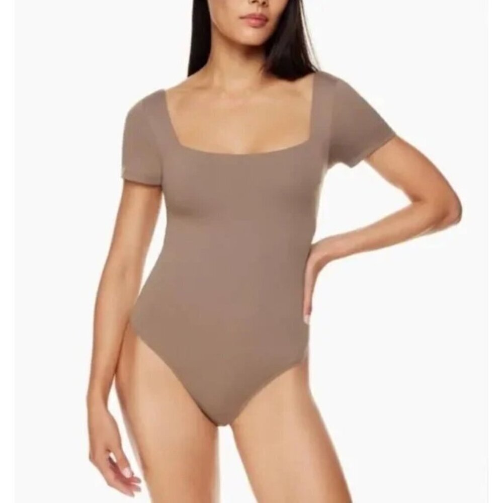Babaton Contour Squareneck Short Sleeve Bodysuit in Tan Size XL